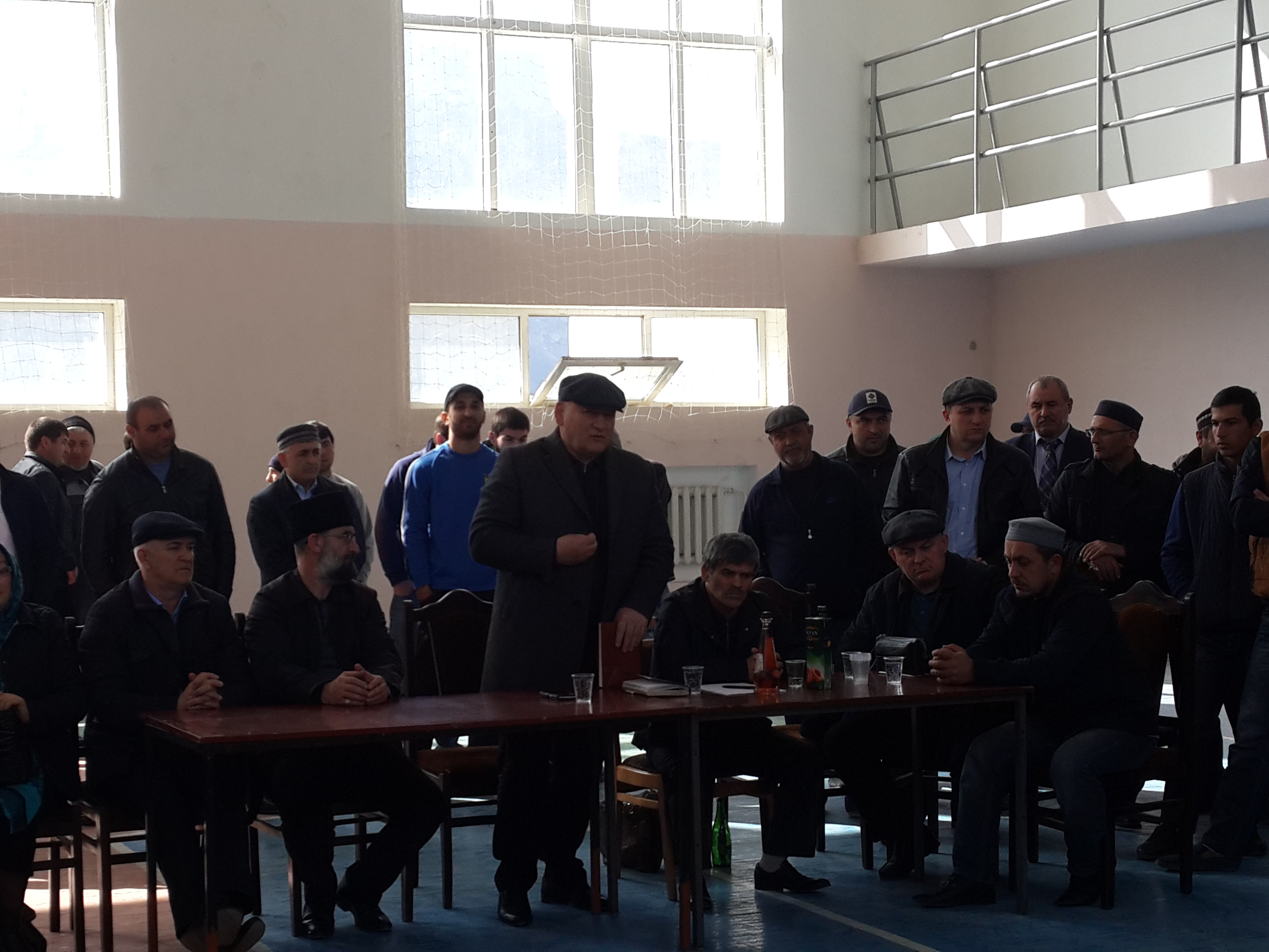  Встреча главы Унуцукульского района Исы Нурмагомедова с жителями прошла в с.Ирганай.
