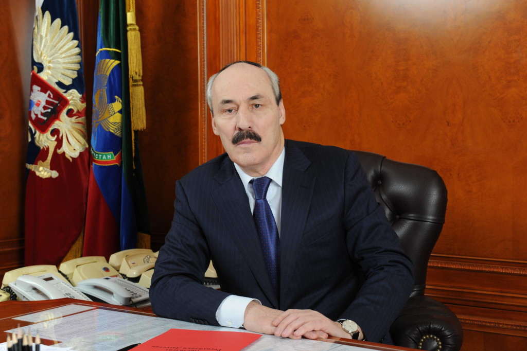 Поздравление Главы Дагестана Р.Г. Абдулатипова с Днем семьи