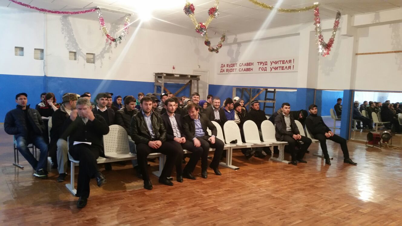 В школе п.Шамилкала проводился форум молодежи Унцукульского района.
