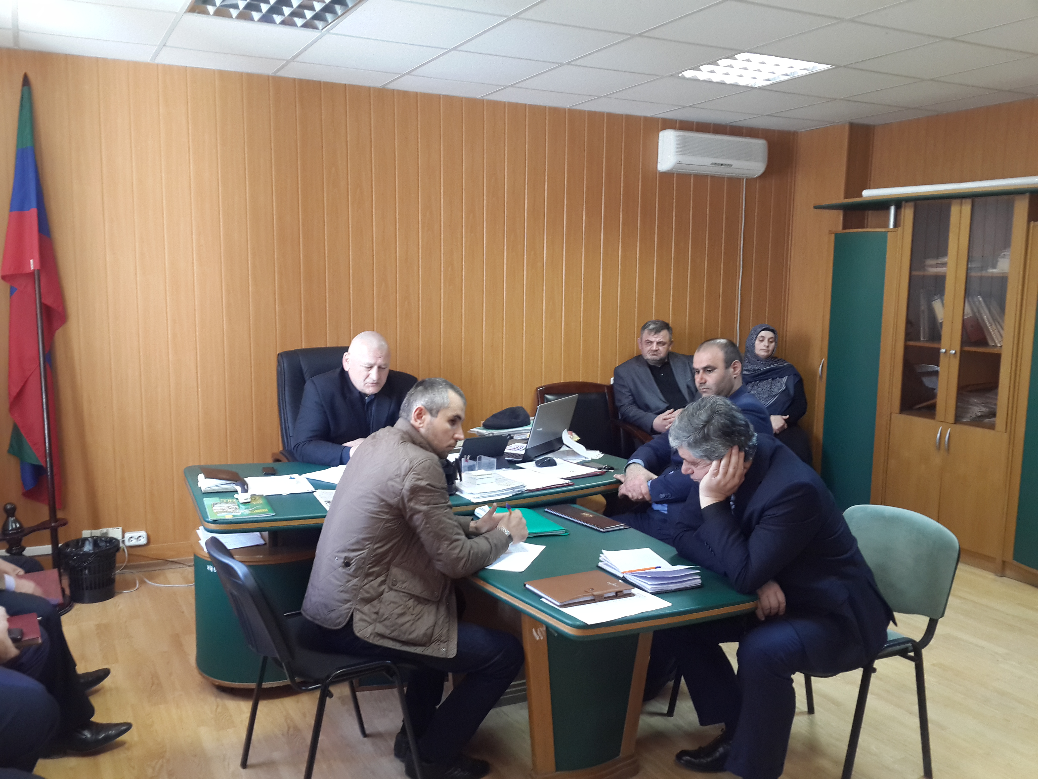 В администрации МО "Унцукульский район"состоялось очередное аппаратное совещание.