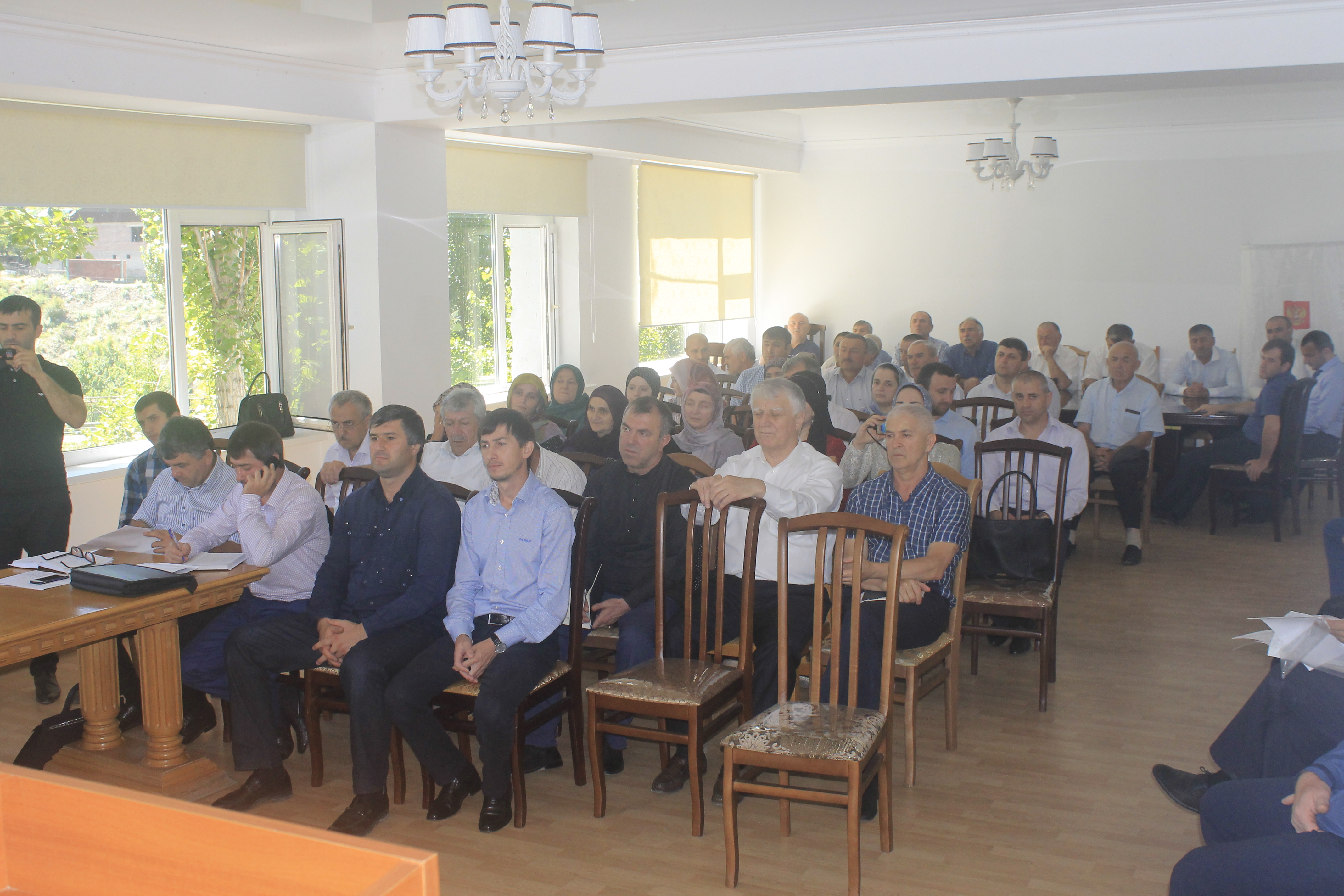 Состоялась встреча заместителя главы С. Арулмагомедова с руководителями образовательных учреждений 