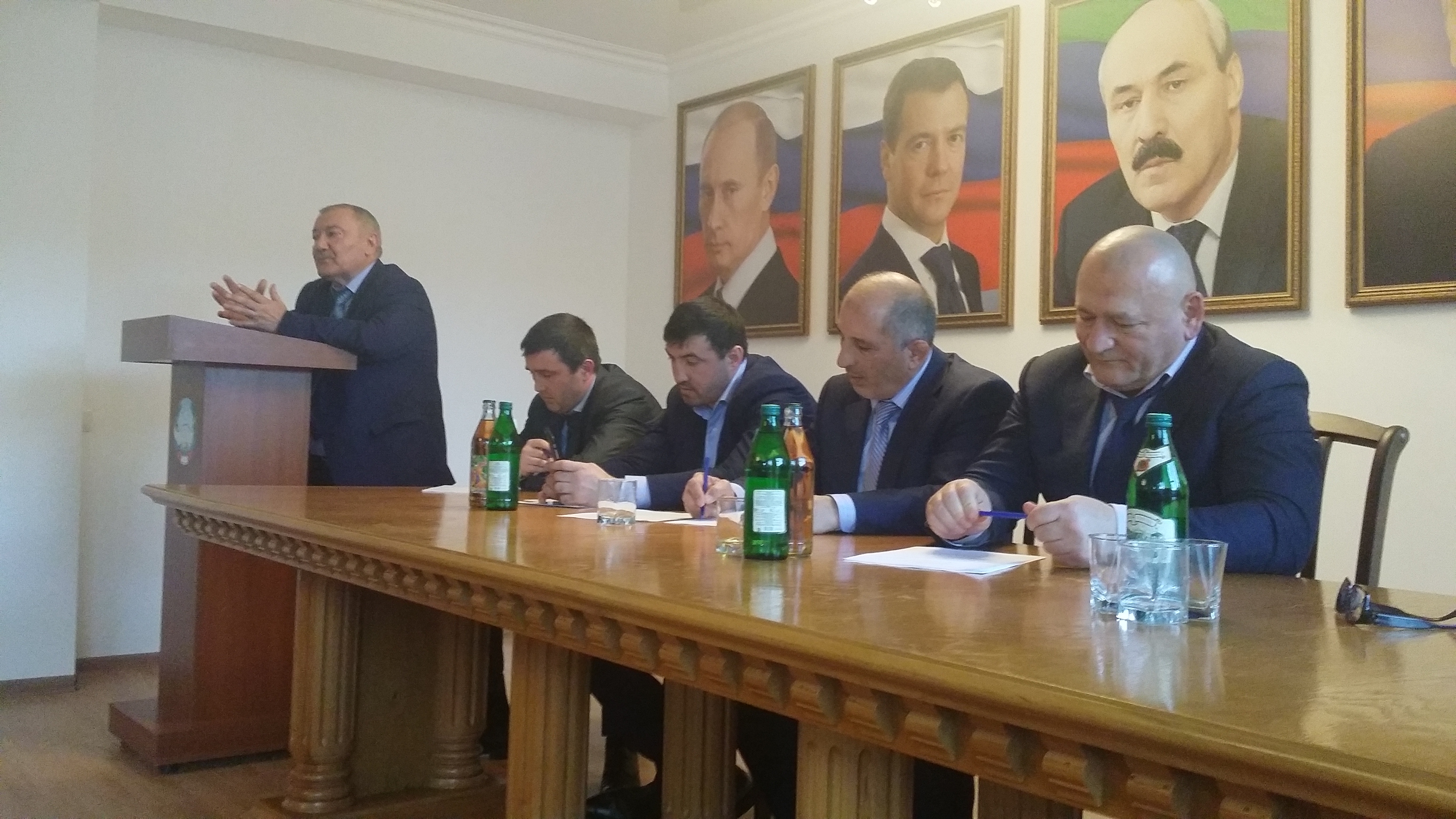 В Унцукульском районе прошло расширенное заседание под девизом «Спорт против террора».