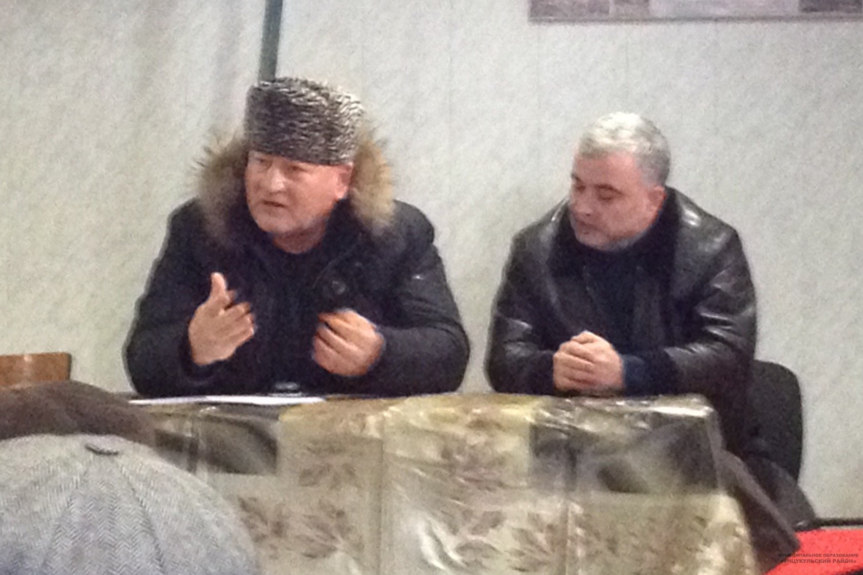 Встреча главы МО «Унцукульский район» Нурмагомедова И.М. и выходца из села Аракани, генерального директора ПАО «НК «Роснефть» — Дагнефть» Муслима Гиндиева с жителями села.