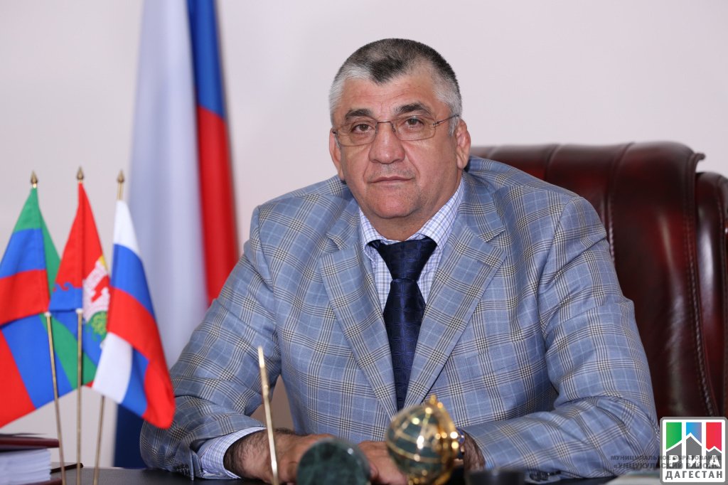 Глава Унцукульского района Иса Нурмагомедов поздравил Министра по физической культуре и спорту РД с Днем рождения