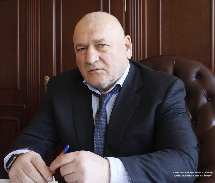 Поздравление главы Унцукульского района Исы Нурмагомедова С Днем местного самоуправления