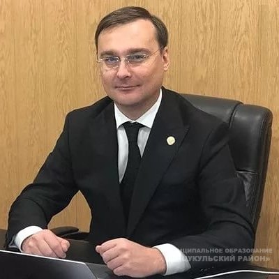 Иса Нурмагомедов поздравил Главу Минкомсвязи РД Сергея Снегирева с днем рождения