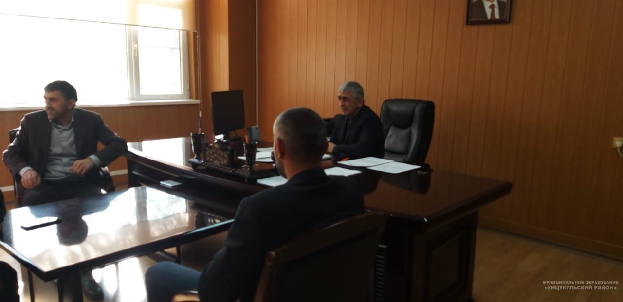 В Унцукульском районе состоялась встреча с начальником ТО Управления Роспотребнадзора по РД в городе Буйнакск Абдулой Исаевым