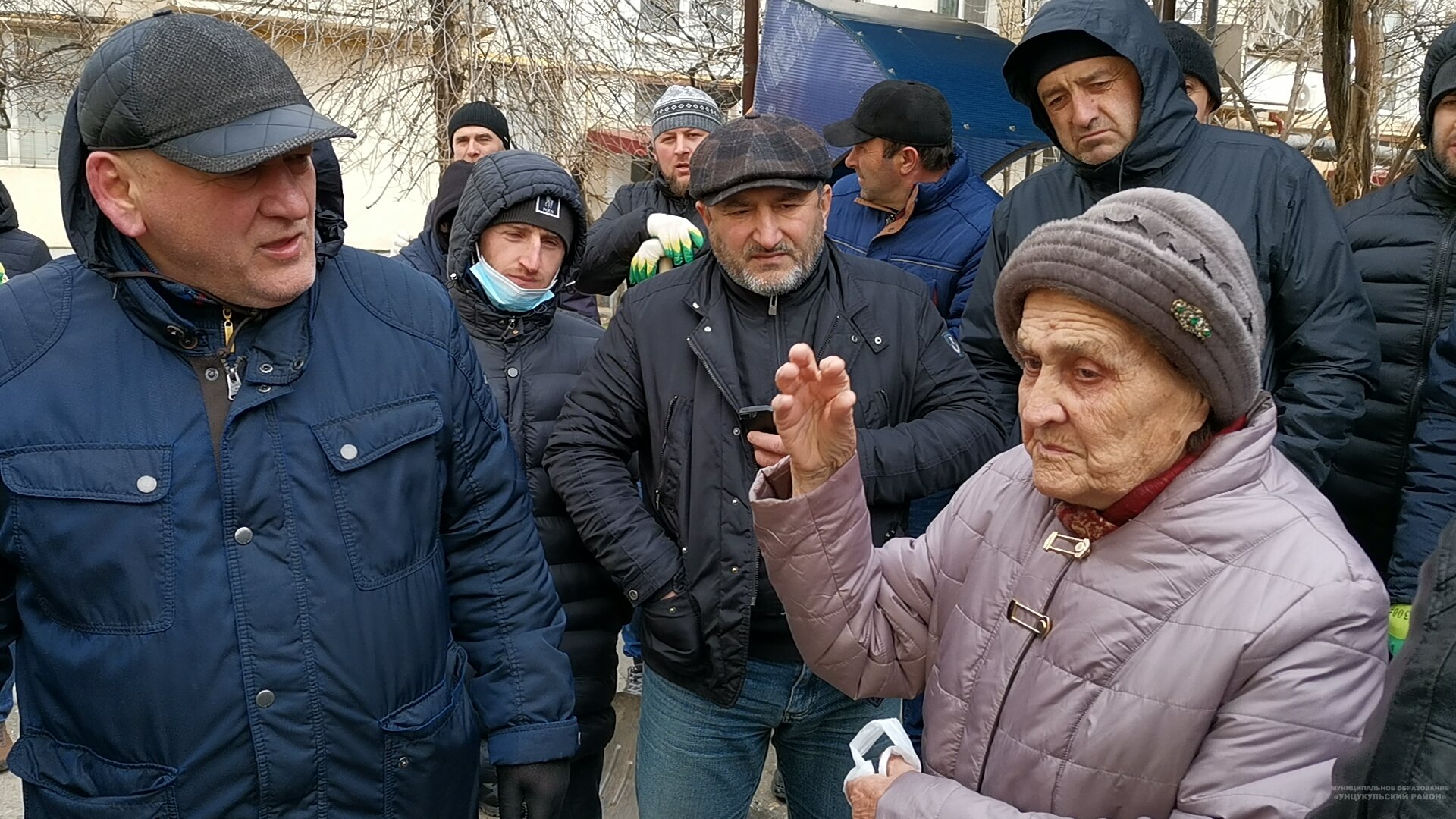 Представители Унцукульского района приняли участие в общереспубликанском субботнике